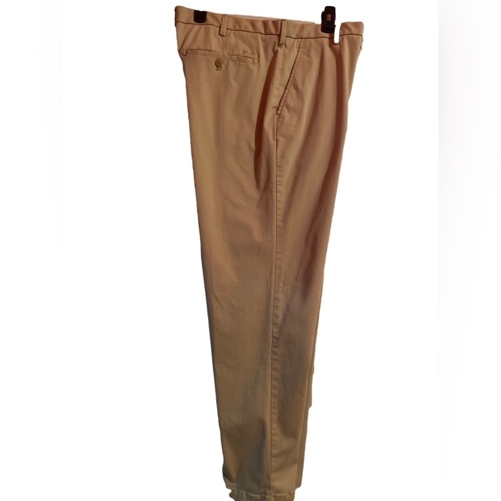 ๐ IZOD Menโs Stretch Chinos 38โ x 32โ ๐ - Picture 2 of 9